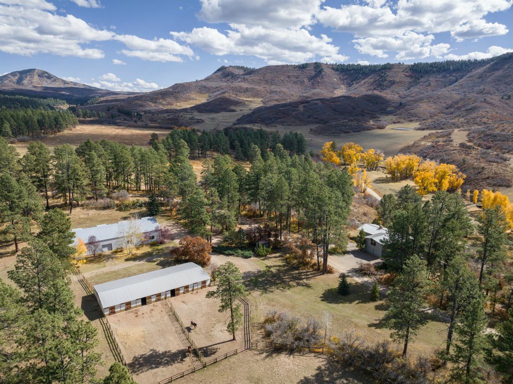 Maggie View Ranch.