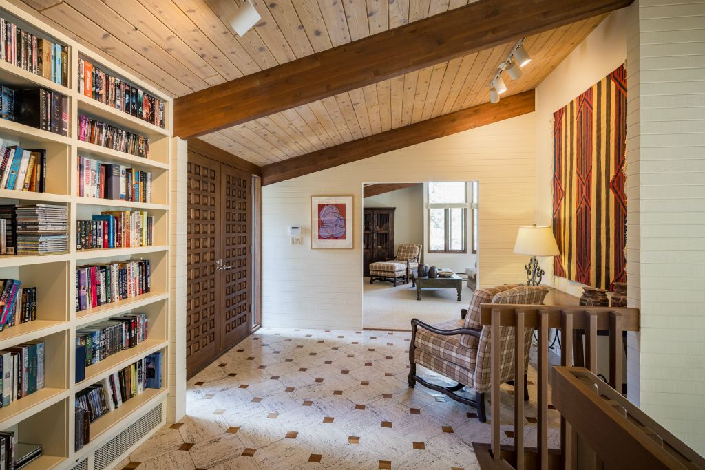 Entrance hall.